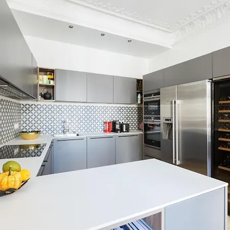 Rue Blanche Iii Apartment
